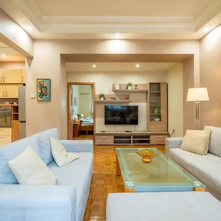 Lejlighed Spacious And Retreat *