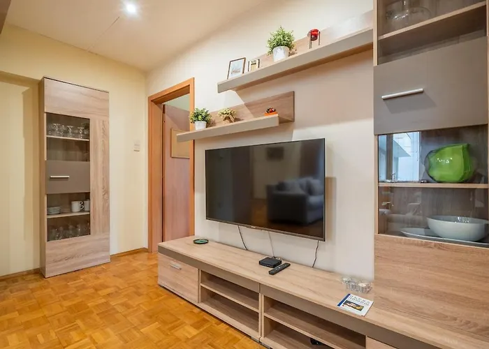 Daire Spacious And Retreat