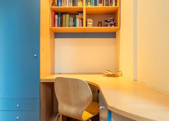 Spacious And Retreat *