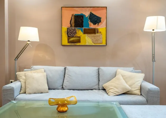 Daire Spacious And Retreat *