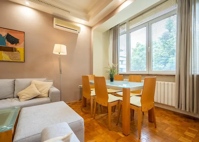 Spacious And Retreat Daire *