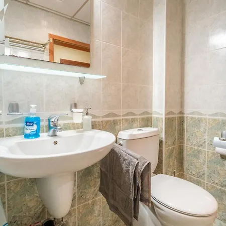 Spacious&central Retreat